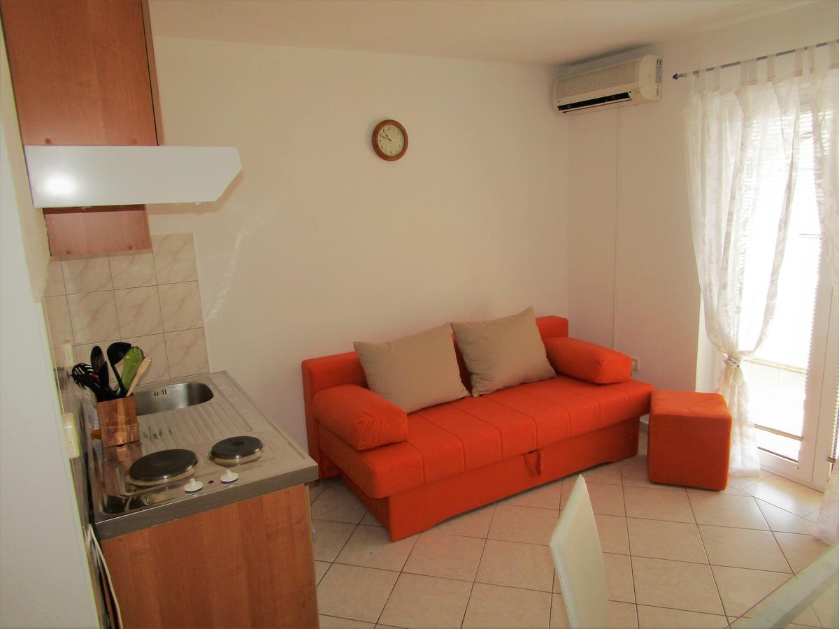 Apartments Kokor Vodice Exterior foto