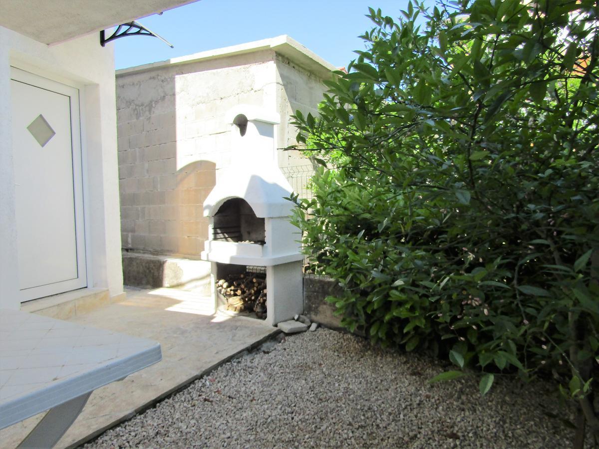 Apartments Kokor Vodice Exterior foto