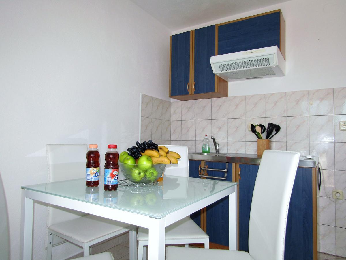 Apartments Kokor Vodice Exterior foto
